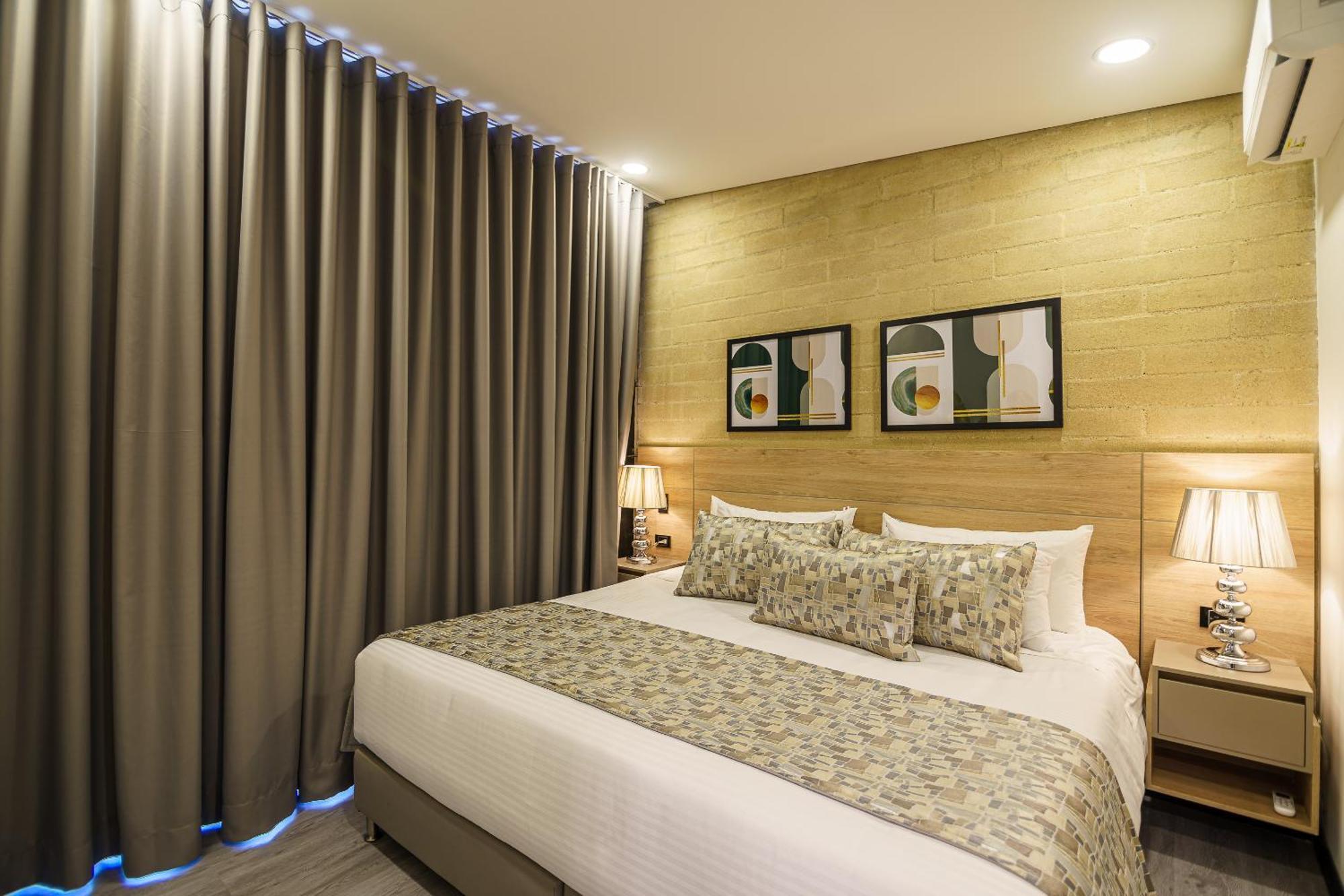 First Class Hotel Медельин Экстерьер фото