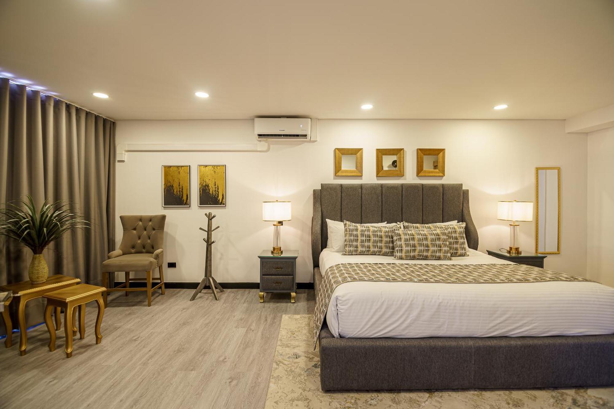 First Class Hotel Медельин Экстерьер фото